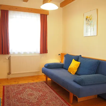 Weingut Und Ferienwohnung Pomassl Apartment *